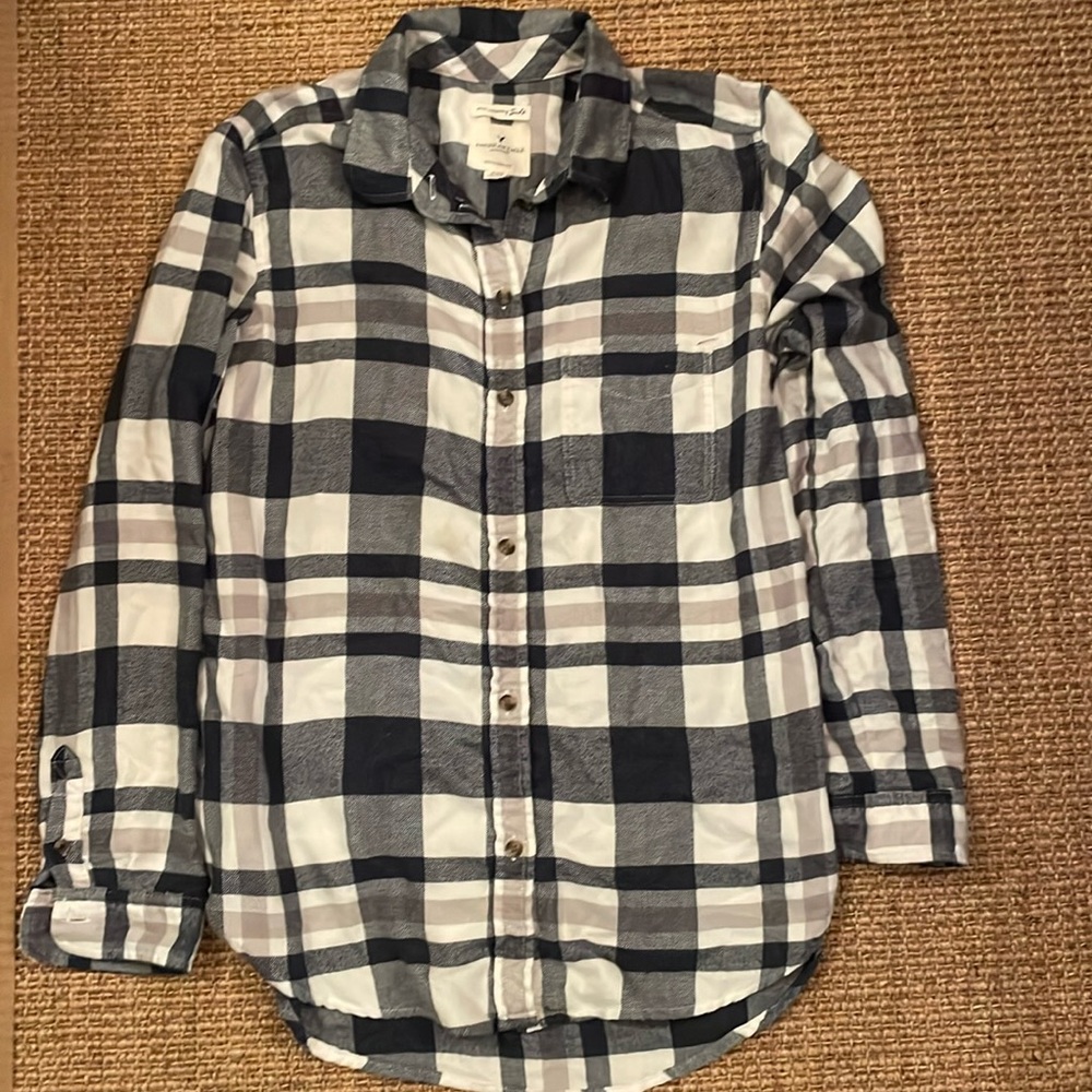 American Eagle Plaid Flannel Medium - gray, white, and navy